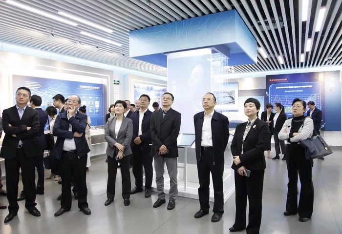 ����18(�й���)�ٷ���վ