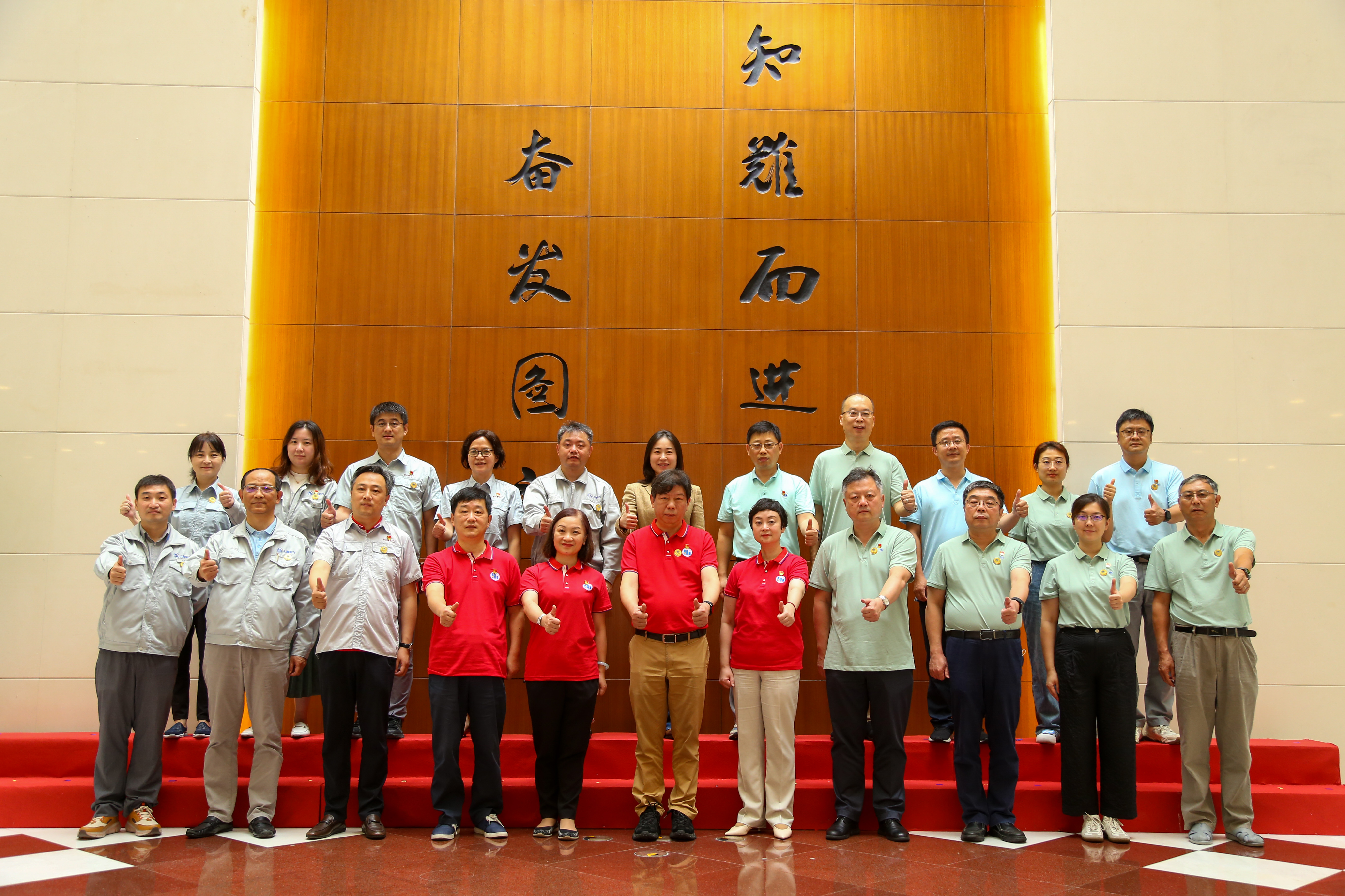 ����18(�й���)�ٷ���վ