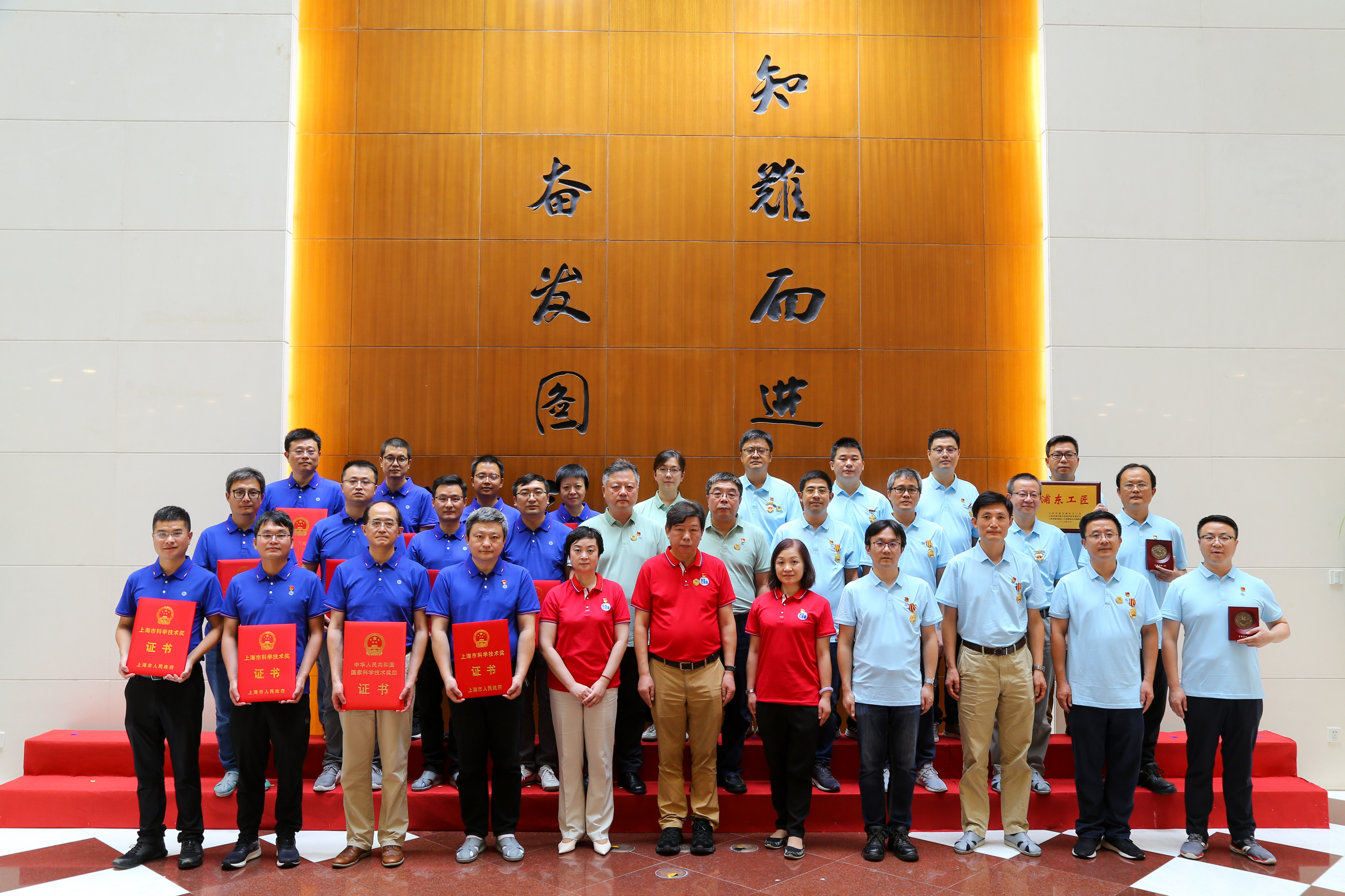 ����18(�й���)�ٷ���վ