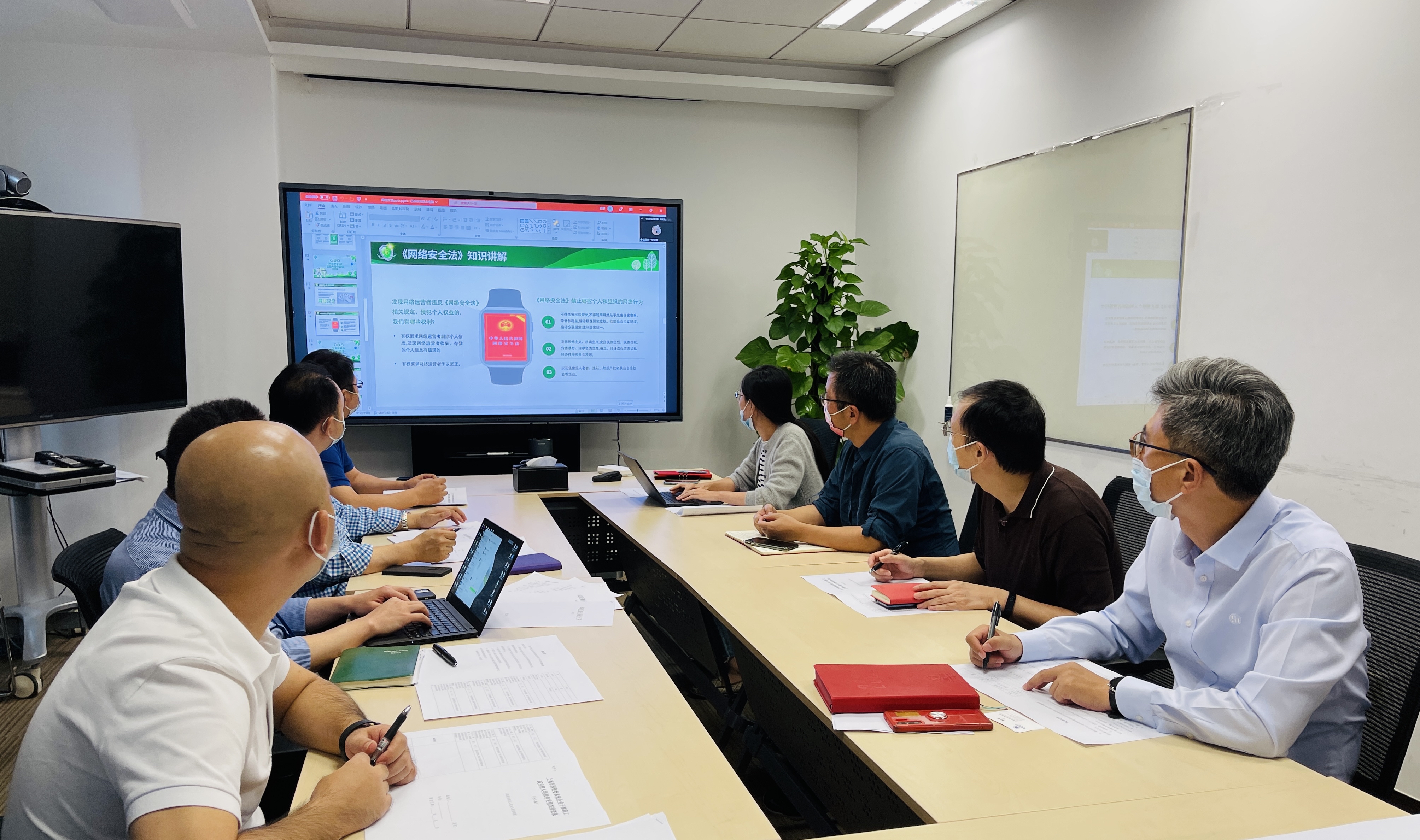 ����18(�й���)�ٷ���վ