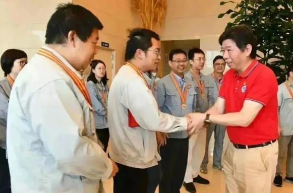 ����18(�й���)�ٷ���վ