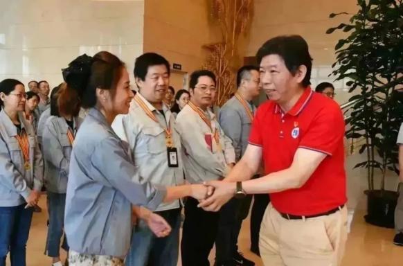 ����18(�й���)�ٷ���վ