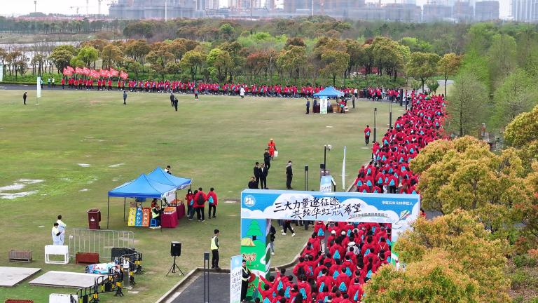 ����18(�й���)�ٷ���վ